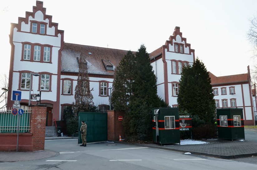 Eingangsbereich Alanbrooke Kaserne von der Elsener Straße aus