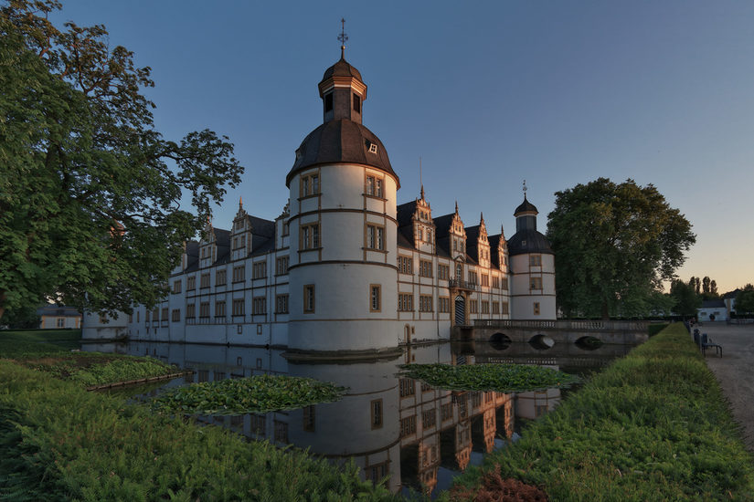 Schloß Neuhaus