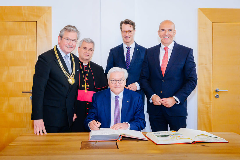 Eintrag Goldenes Buch Bundespräsident