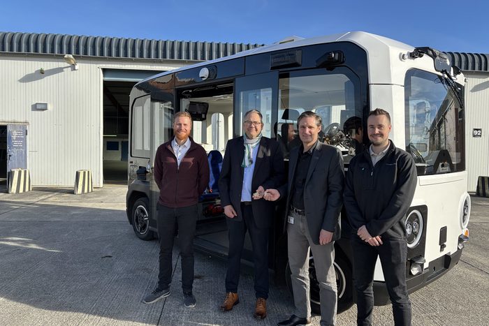 Schlüsselübergabe HOLON