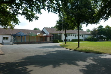 Schule Neuenbeken
