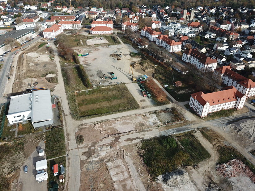 Luftaufnahme des Geländes der Kaserne.