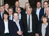 Gemeinsam mit seinen Führungskräften besuchte der Kasseler Regierungspräsident Dr. Walter Lübcke die Detmolder Regierungspräsidentin Marianne Thomann-Stahl und ihre engsten Mitarbeiter.