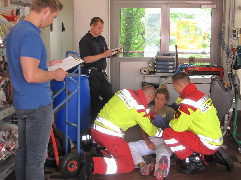 Feuerwehr Paderborn Rettungsdienst Ausbildung