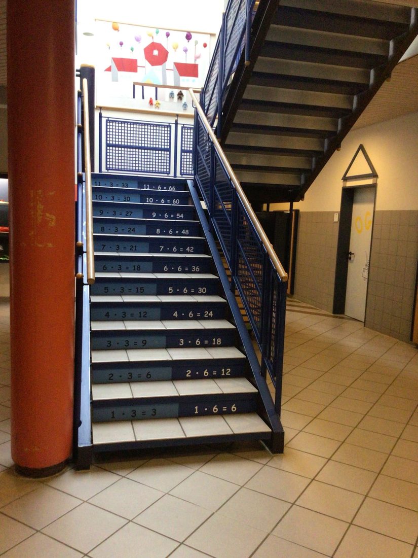 Unsere Einmaleins-Treppen links