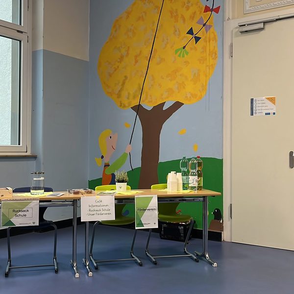 Empfangsbereich in der Aula.