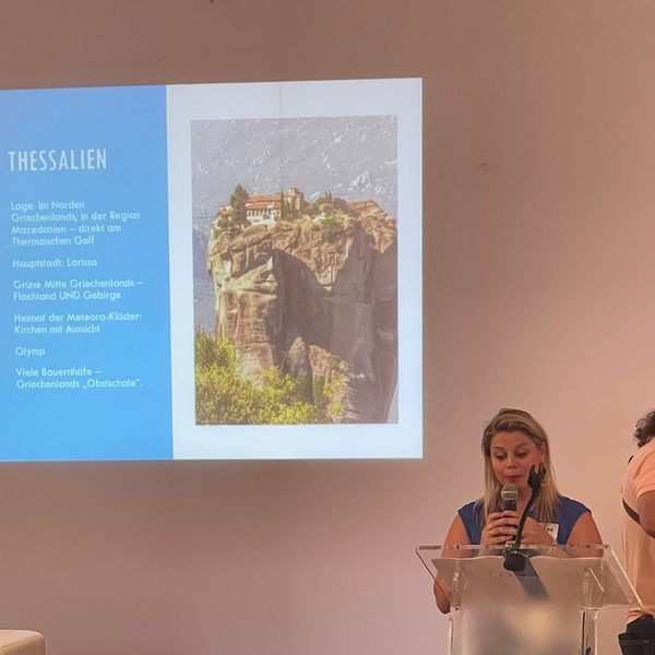 Eröffnung durch Frau Hansmeier