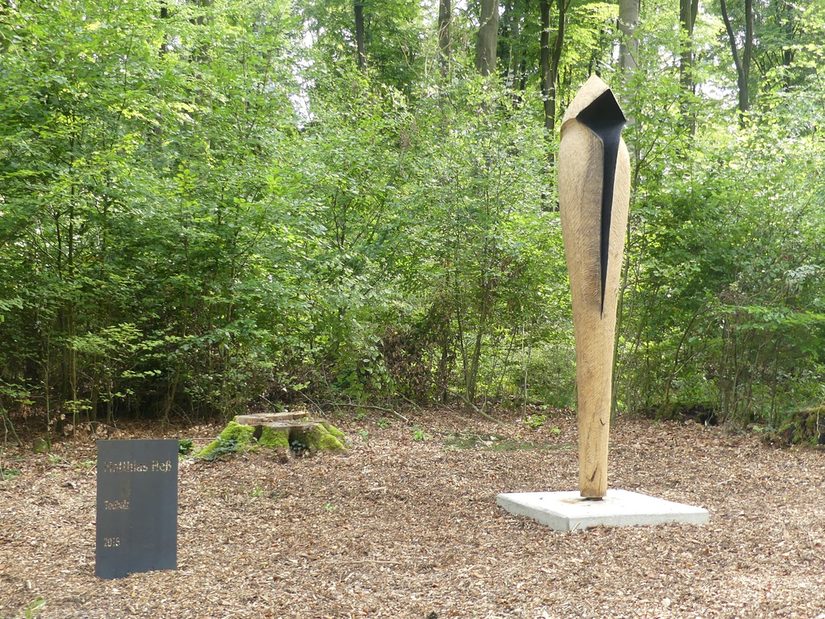 Skulptur "Todholz" von Matthias Heß