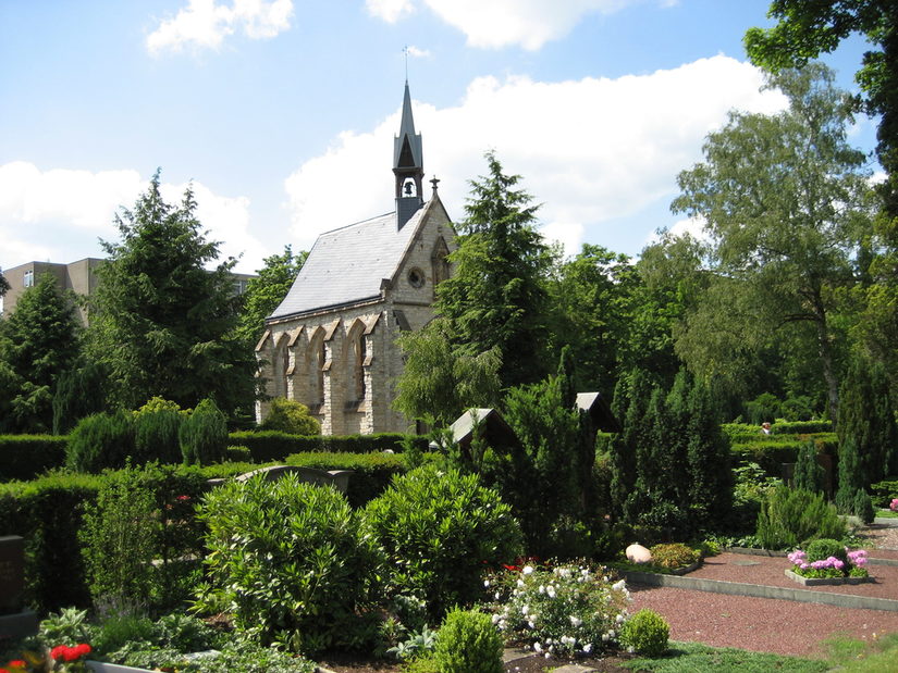 Ostfriedhof mit Langenohlkapelle