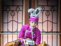 Check-in ins große Abenteuer für die ganze Familie. "Tiere im Hotel" im Theater Paderborn.